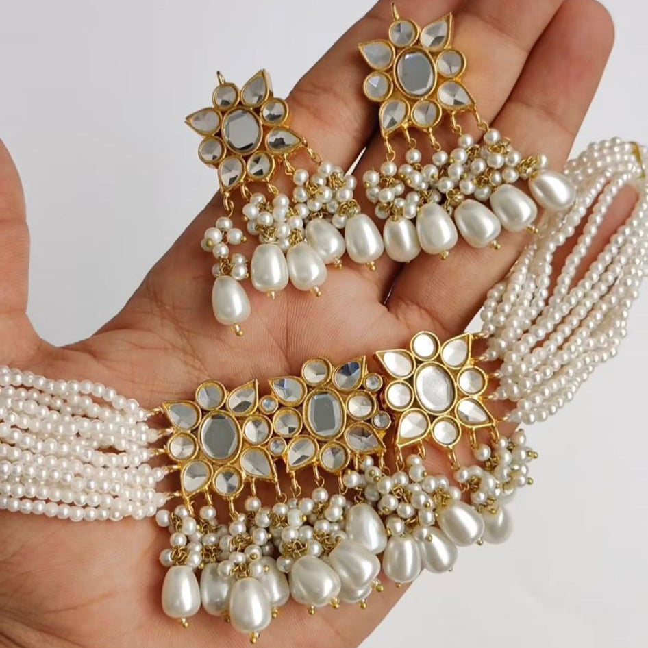 Kundan Choker Set with Earrings – Timeless Royal Elegance
