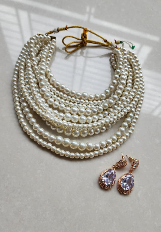 Pearl set with statement earings